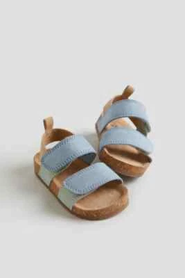 Nuevo H&M Bebé Niños Lindo Azul Claro Verde Sandalias Zapatos Reino Unido 4-5 / 12-18M Foto 1 de 4