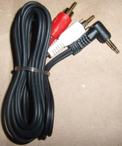 (1) 3.5mm to RCA Auxillary Aux Input Adapter iPod iPhone 4 5 MP3 Car Stereo New - Picture 1 of 1