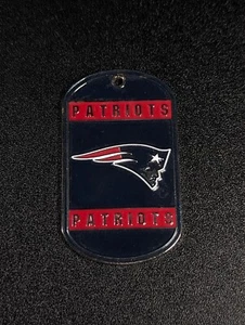 Offizielles NFL New England Patriots Emaille Metall Hundeetikett - Bild 1 von 2