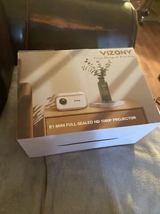 Portable Projector 1080p HD - Picture 1 of 8
