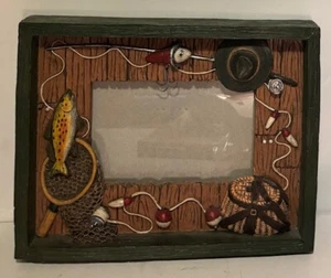 Horizontal Fishing Frame that is 3D and has lots of details - Picture 1 of 2
