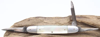 N.Y. KNIFE MER BRAND DOUBLE BLADE POCKET KNIFE PEARL HANDLE 3.5" CLOSED (KB) - Image 1 of 4
