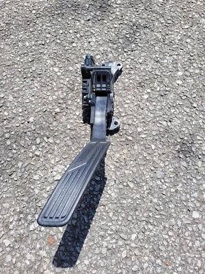Sensor de pedal acelerador Chevrolet Camaro 2010-2015 usado y probado 22741799 Foto 1 de 4