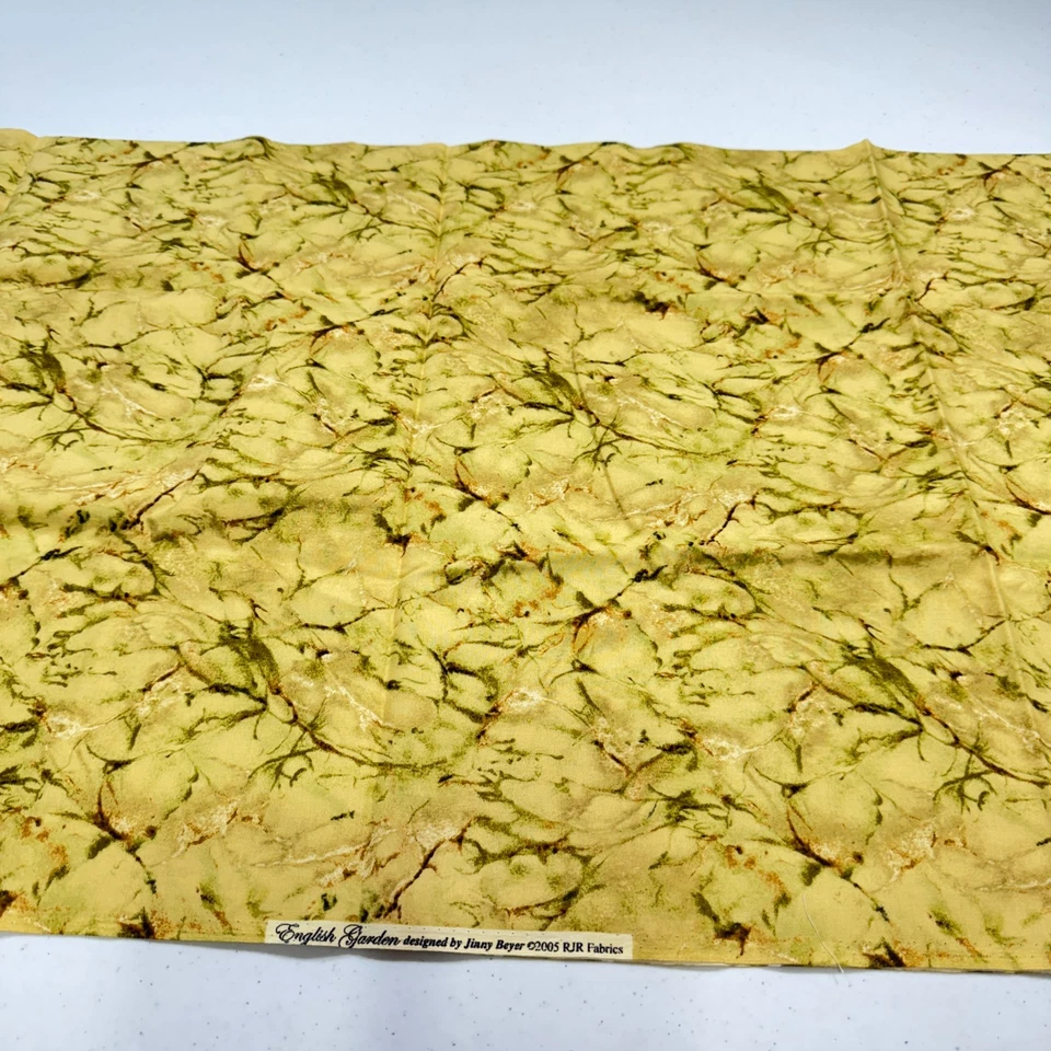 RJR JINNY BEYER BATIK ACOLCHADO TELA ALGODÓN INGLÉS JARDÍN AMARILLO 43X46 1,2 años Foto 1 de 4