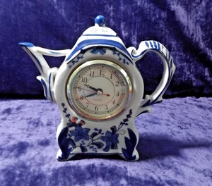 Vintage Delft Blue Clock - Teapot Shaped - Great Condition - Picture 1 of 5