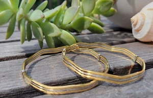 Brazalete Vintage Tono Dorado y Plateado Ondulado 2 Tonos 3 Hebras Onda Retro (2) - Imagen 1 de 6