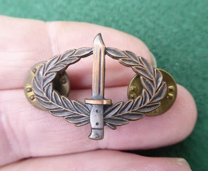 VIETNAM WAR PERIOD AUSTRALIAN INFANTRY COMBAT BADGE  ORIGINAL - Picture 1 of 3