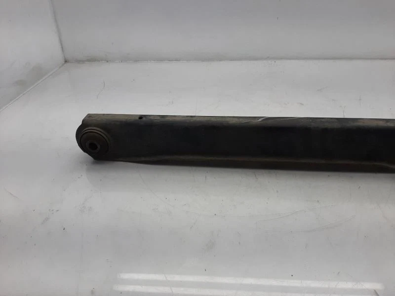 Brazo de control inferior trasero 00-10 CHEVROLET SUBURBAN 1500 15286145 Foto 1 de 4