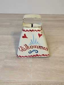 Vintage Schweiz schwedische bemalte Messing Messing Kuhglocke "Willkommen" Souvenir - Bild 1 von 6