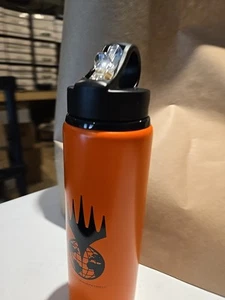 Magic The Gathering Be Legendary 2025 ORANGE water Bottle Convention Exclusive - Picture 1 of 4