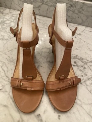 Zapatos de cuero con cuña Ivanka Trump para mujer talla 8,5 tostados con tiras Foto 1 de 4