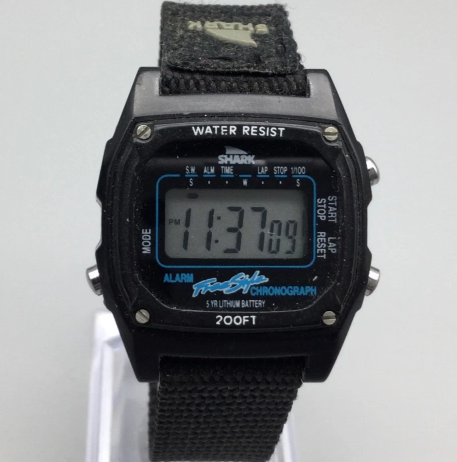 Reloj Tiburón Estilo Libre Vintage Mujer 30mm Negro Azul Digital Día Batería Nueva Foto 1 de 1