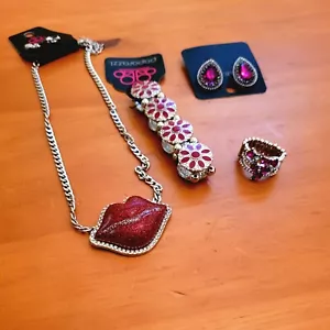 Joyería Paparazzi 💋 COLLAR ROJO CON CIERRE DE LABIOS 🩷 HERMOSO Juego de 4 Piezas. - Imagen 1 de 4