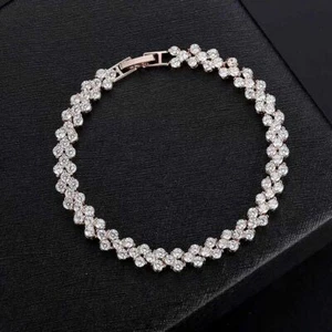 Womens Swarovski Element Crystal Bracelet Bangle Heart Rose Gold Plated New - Picture 1 of 8