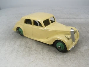 Made in England Dinky Toys #40A Riley Saloon - Picture 1 of 11