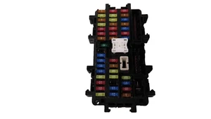 19 INFINITI Q50 Cabin Fuse Box - Bild 1 von 6