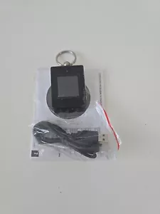 The Sharper Image Ultra Slim 1.5" Digital Picture Keychain USB 2.0 - Picture 1 of 6