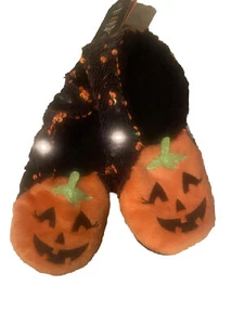 NWT, Hyde and EEK Halloween Pumpkin Slipper Socks, Size Medium/Large 8-10 - Picture 1 of 3