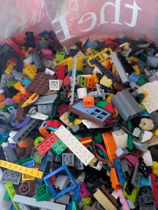 Lego Joblot 1.4kg Of Bricks Multiple Colours Shapes And Sizes - Picture 1 of 1