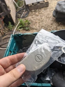 Truvox VTVe / ICE CTV grau Drucktaster Netzschalter c/w Feder Originalteil gebraucht - Bild 1 von 2