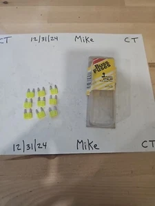 ATM-20 Buss Fuses Automotive 20 Amp Fuses 1 PKG Of 9 Fuses ATM-20 New Open Box - Picture 1 of 3