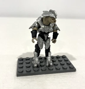 MEGA CONSTRUX HALO COVENANT ELITE COMMANDER FIGURE FROM COVENANT WRAITH AMBUSH - Picture 1 of 5