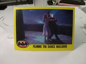 1989 Topps Batman #249 - Filming the Dance Macabre 89-114 - Picture 1 of 2