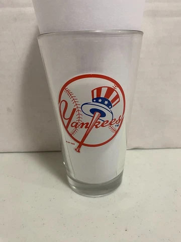 New York Yankees MLB 2008 "Classic Budweiser Bow Tie" Logo Beer Glass - RARE HTF Cover