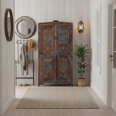 Antiguo Armario Floral Tallado Floral Distress Azul Latón Tachuelas Gabinete 70x36 Foto 1 de 4