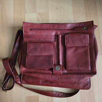 Vintage Visconti Oxblood Leather Messenger Bag – Collector’s Heritage Edition - Image 1 of 4