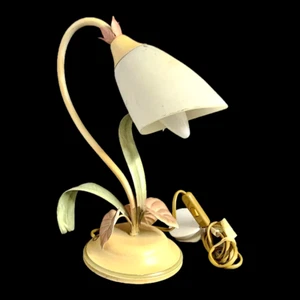 Vintage Retro Ornate Tulip Table Lamp Floral Chic Kitsch - Picture 1 of 7