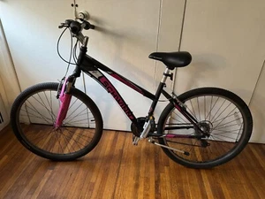 SHWINN. BIKE ADULTS-TEENS. GOOD CONDITION. - Picture 1 of 24