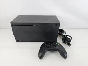 Microsoft Xbox Series X 1TB 1883 System Black (ML1078916) - Picture 1 of 10