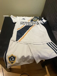 adidas - Kids' LA Galaxy Zardes 2 Piece Jersey Set (medium 5-6) - Picture 1 of 9