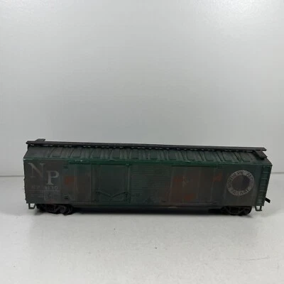 Mehano HO Northern Pacific 50’ Box Car Custom Weathered Combination Door NP 8130 - Image 1 of 4