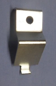 JAGUAR E TYPE HEAT SHIELD CLAMP - Bild 1 von 2