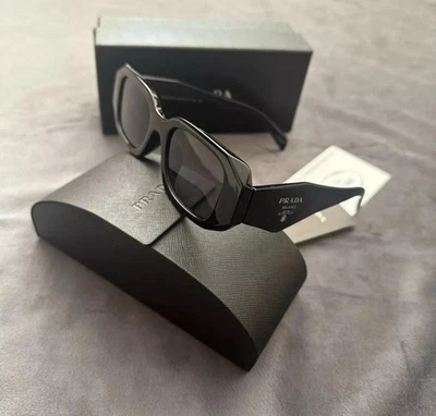 Gafas De Sol PRADA PR 17WS 1AB-5SO Black 49-20 New - Imagen 1 de 4