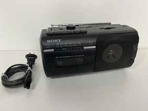 Vintage Sony CFM-10 Compact AM/FM Radio Cassette Player Black - VGC + Tested - Picture 1 of 7