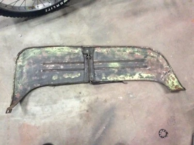 1949 49 1950 50 1951 51 Ford fender skirt Custom Delux, - Imagem 1 de 2