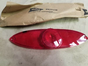 1960 1961 Plymouth Valiant NOS MoPar Left TAILLIGHT LENS V100 V200 #2093551 - Picture 1 of 2