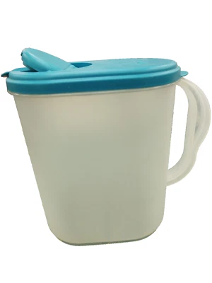 Sterilite 1 Gallon Pitcher Teal Lid and Tab Lot of 3 - Image 1 of 4