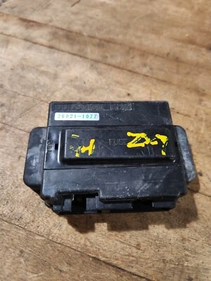 CAJA DE CONEXIONES NINJA 1100 750 ZX7 600 500 PORTAFUSIBLES FUSIBLES 26021-1077 KAWASAKI  Foto 1 de 4