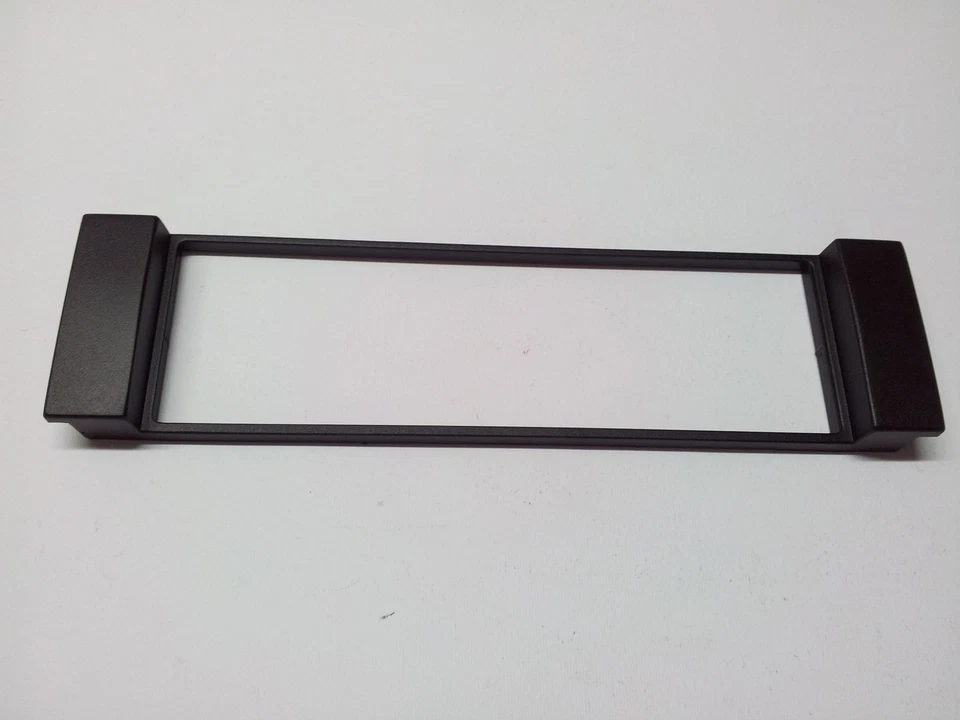 AUDI A6 DAL 2000 AL 2001 - CORNICE AUTORADIO 1 ISO - Immagine 1 di 1