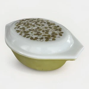 Vintage Pyrex Verde Olive Avocado Green Casserole Dish 043 1.5 qt With Lid - Picture 1 of 5