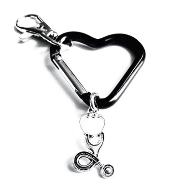 Llavero estetoscopio enfermera corazón negro para bolsas y carteras Foto 1 de 2