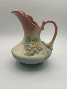 Beautiful Hull Wildflower Pitcher - Picture 1 of 7