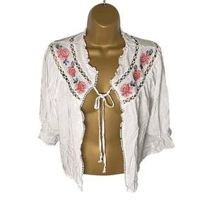 Mi Ami Francesca’s Embroidered Lace Trim Cropped Tie-Front Shrug – One Size - Picture 1 of 6
