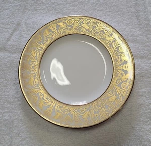 Wedgwood Gold Florentine 8" Salad Plates ( 4 ) Dragon - Mythical Design, England - Picture 1 of 8