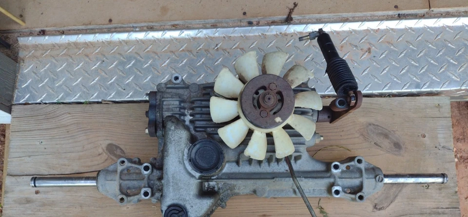 John Deere LT155  Transmission Transaxle AM130330 - Image 1 of 4