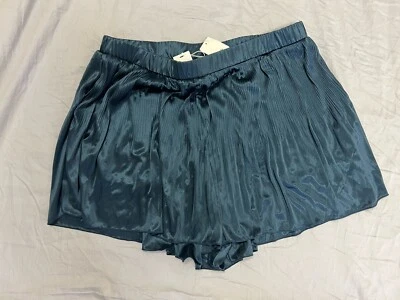 Pantalón Corto Refinity City Chic Sweetly Sway Talla Grande XL (22) NUEVO CON ETIQUETAS (imperfección) Foto 1 de 3